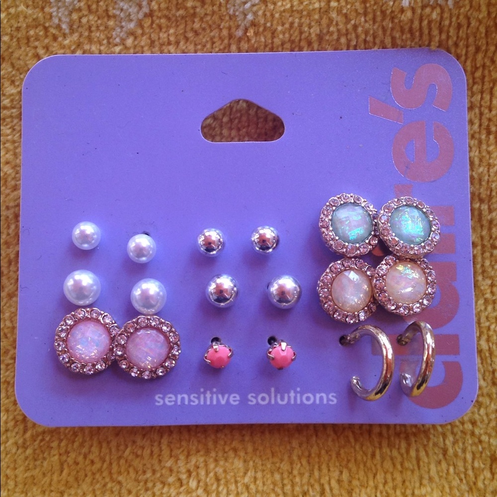 9 pairs of pretty pastel themed earrings